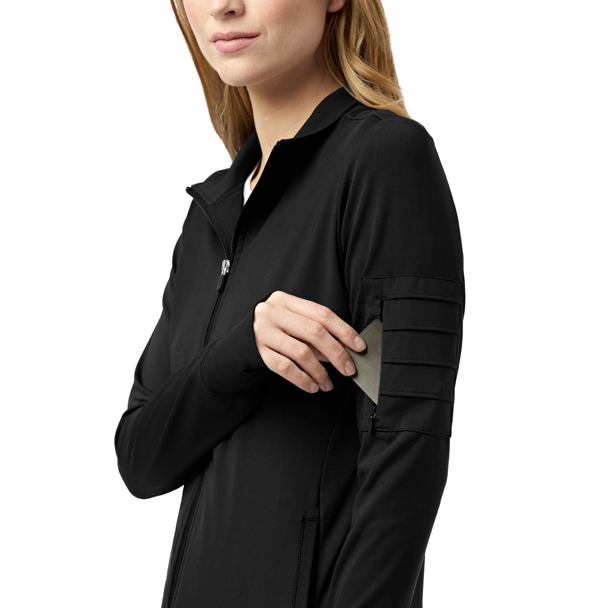 full_8199_blac_03_001-