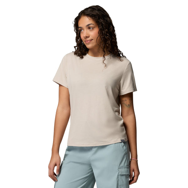 Columbia 2160211 Women's CSC Soft Stretch Short Sleeve Tee