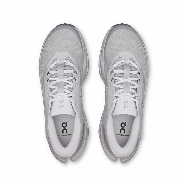 On Running 3MG1007 Men's Cloudrunner 3