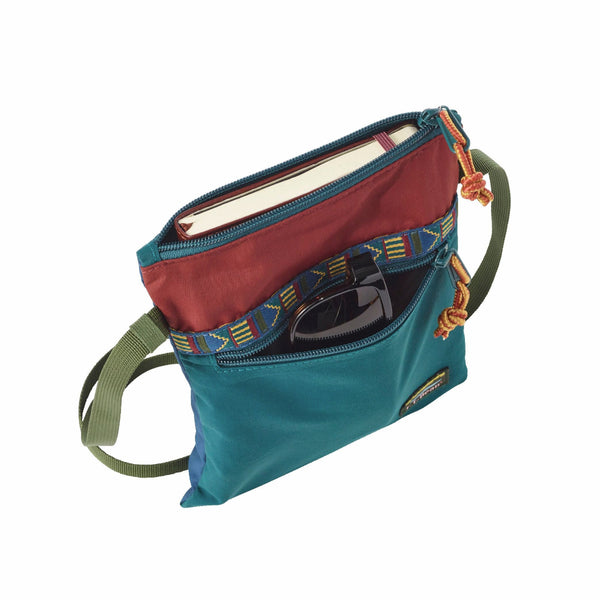 L.L.Bean 515565 Mountain Classic Crossbody Bag Multi