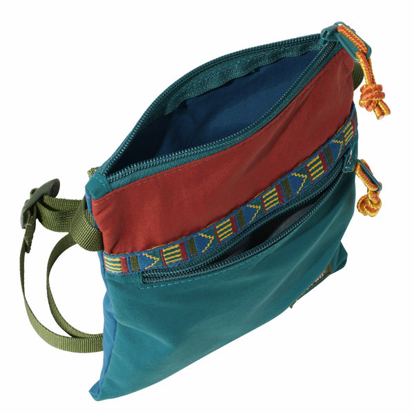 L.L.Bean 515565 Mountain Classic Crossbody Bag Multi