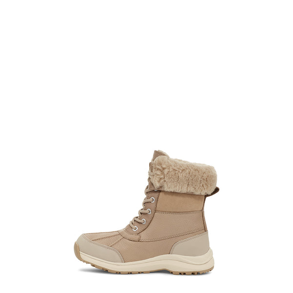 UGG 1095141 Women's Adirondack Boot III