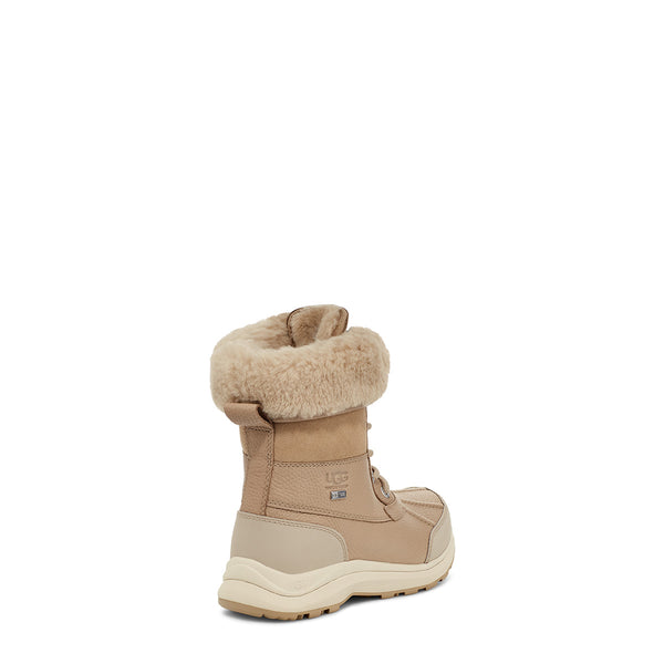 UGG 1095141 Women's Adirondack Boot III