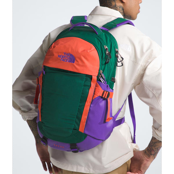 The North Face NF0A52SH Recon